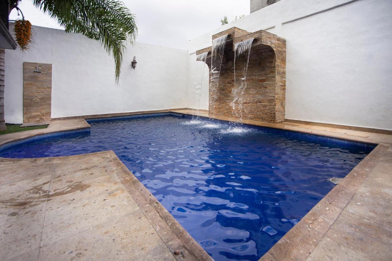 Hotel Mahu Monterrey Eksteriør bilde