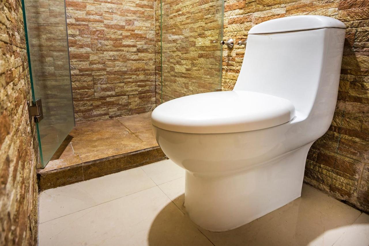 Hotel Mahu Monterrey Eksteriør bilde